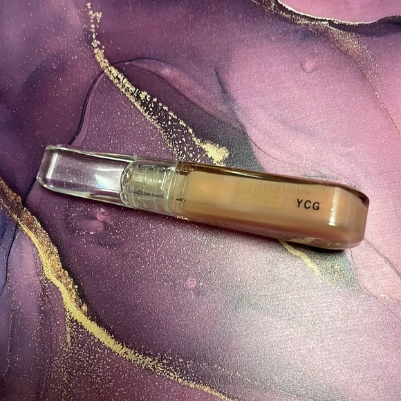 Japan Flowfushi Lip 38℃ (+1℃) treatment - Picture 7 of 8